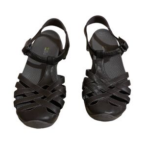 ZiBu Size 11 Gray And Purple Slip-On Close-Toed Sandals